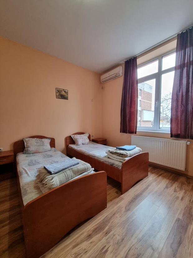 Family Hotel Rujeta Семеен Хотел Ружета - Идеален Център Pavlikeni Extérieur photo